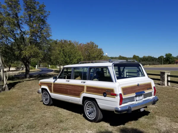 1987 JEEP GRAND WAGONEER - 4X4- Wh #2175 - Image 20